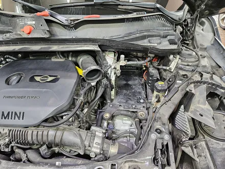 BMW 미니쿠퍼 F60 컨트리맨 수명이 다한 메인 AGM 배터리 교환으로 차량에 전력시스템 컨디션을 살려드렸습니다.~~~^^ / 서울 도봉구