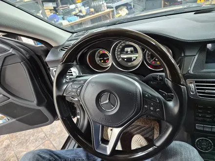 벤츠 CLS 350 W219 먹통된 순정 깜빡이 기능을 수리하여 스트레스에서 해방시켜 드렸습니다.~~~^^ / 서울 도봉구
