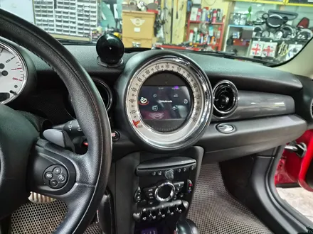BMW 미니쿠퍼 R55 클럽맨 순정 AUX 노이즈 제거작업으로 스트레스에서 해방시켜 드렸습니다.~~~^^ / 서울 도봉구