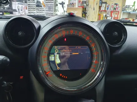 BMW 미니쿠퍼 R60 컨트리맨 순정 비부모니터 적화현상을 해결해드리고 후방카메라를 정상적으로 살려드렸습니다.~~~^^ / 서울 도봉구