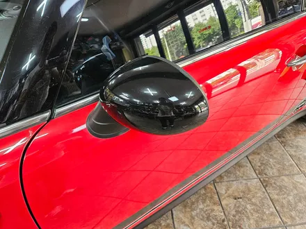 BMW 미니쿠퍼 R55 클럽맨 편리한 오토라이트 모듈장착과 와이드미러 락폴딩으로 더욱더 편리해지며 소모품 이그니션코일 점화 플러그를 교환하여 드렸습니다.~~~^^ / 서울 도봉구