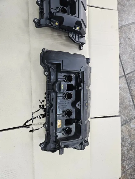 BMW 미니쿠퍼 2세대 R56 엔진오일 누유로 인한 헤드커버 앗세이 교환과 각종 소모품을 교환하여 차량에 컨디션을 회복시켜 드렸습니다.~~~^^ / 서울 도봉구