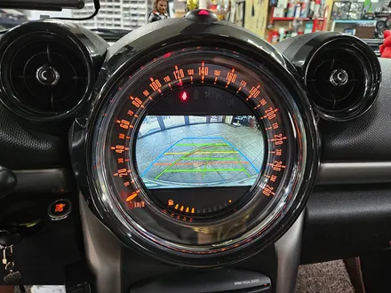 BMW 미니쿠퍼 R60 컨트리맨 고장난 아이나비 M박스 제거와 인터페이스 장착으로 모든기능을 살려드렸으며 어라운드뷰도 모두 수정하여 드렸습니다.~~~^^ / 서울 도봉구