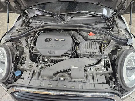 BMW 미니쿠퍼 F54 클럽맨 수명이 다한 배터리를 교환하여 차량에 컨디션을 살려드렸습니다.~~~^^ / 서울 도봉구