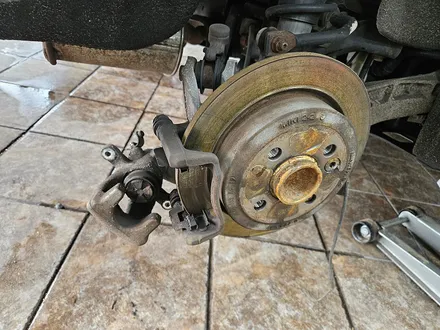BMW 미니쿠퍼 R56 수명이 다한 브레이크 패드 교환으로 차량에 제동성능및 경고등을 소거하여 차량에 컨디션을 회복시켜 드렸습니다.~~~^^ / 서울 도봉구