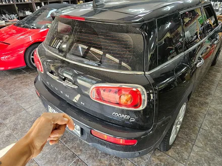 BMW 미니쿠퍼 F54 클럽맨 차량들에 고질병 브레이크등 결함 경고등을 모두 말끔히 수리하여 스트레스에서 해방시켜 드렸습니다.~~~^^ / 서울 도봉구