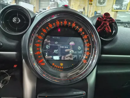 BMW 미니쿠퍼 R60 컨트리맨 순정 비부모니터 연동 후방카메라 장착으로 안전하게 후진하실수 있습니다.~~~^^ / 서울 도봉구