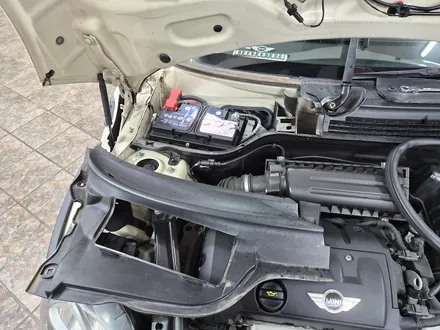 BMW 미니쿠퍼 R56 수명이 다한 배터리를 AGM 배터리 교환후 배터리코딩작업과 함께 냄새나는 에어컨 필터를 신품으로 교환하여 드렸습니다.~~~^^ / 서울 도봉구