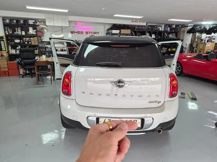 BMW 미니쿠퍼 R60 컨트리맨 퀴퀴한 에어컨 냄새를 에바크리닝시공 필터 교환으로 해결하여 드렸습니다.~~~^^ / 서울 도봉구