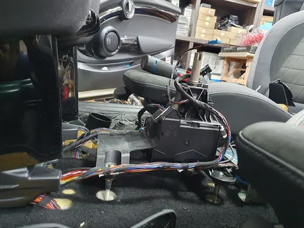 BMW 미니쿠퍼 3.5세대 F57 컨버터블 차주분이 요청하신 전자기어봉 포지션을 모두 수정하여 편리하게 조작하실수 있도록 올려드렸습니다.~~^^ / 서울 도봉구