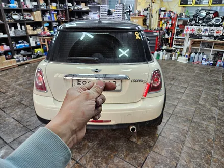 BMW 미니쿠퍼 R56 순정비부 모니터 연동 아이폰 카플레이 장착으로 기존 불편했던 기능들을 모두 해결하여 드렸습니다.~~~~^^ / 서울 도봉구
