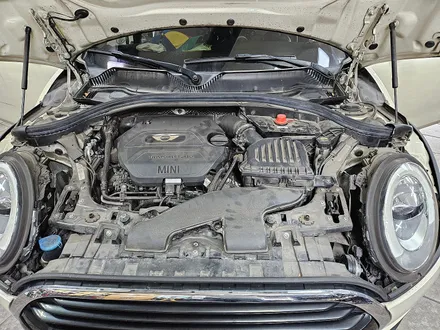 BMW 미니쿠퍼 F54 클럽맨 변속기장애 경고등수리와 함께 AGM배터리교환 브레이크등 경고등수리 고뱃지와 미러커버 장착으로 차량에 스타일을 살려드렸습니다.~~~^^ / 서울 도봉구