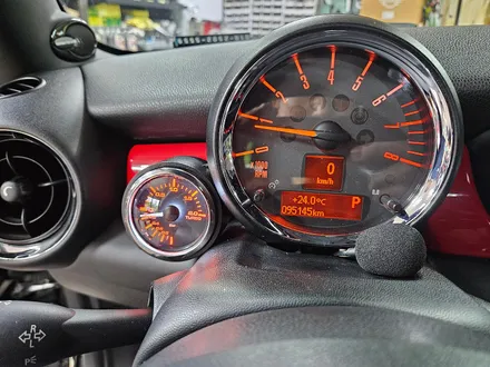 BMW 미니쿠퍼 R56 JCW 가져오신 터보 부스터 게이지 장착으로 주행중 갬성마력을 올려 드렸습니다.~~~~~~^^ / 서울 도봉구