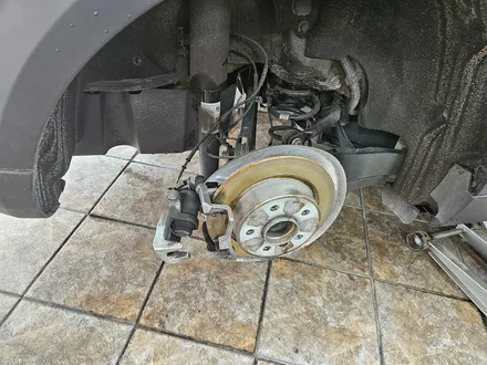 BMW 미니쿠퍼 F56 소모품 브레이크패드를 성능좋은 세라믹 패드 브렘보 브레이크 패드교환으로 제동력과 정숙성을 살려드렸습니다.~~~^^ / 서울 도봉구