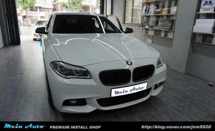 스마트폰 화면을 내 차 모니터로 연동해주는 스마트폰 미러링 BMW 520d(F10) HD-LINK & APcast 장착 / 경남 창원