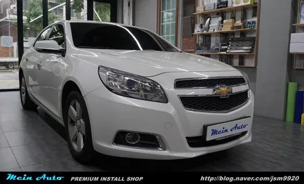 아틀란 3D 네비  매립과 스마트폰 미러링 장착으로 스마트한 드라이빙이 가능해진 쉐보레 말리부 / 경남 창원