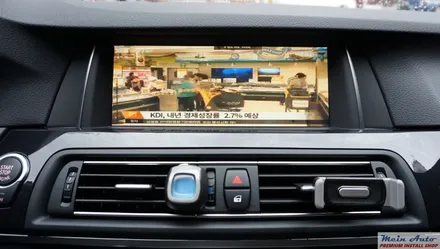 BMW 520d 아틀란 3D 네비게이션 매립과              순정 HUD 연동 / 경남 창원