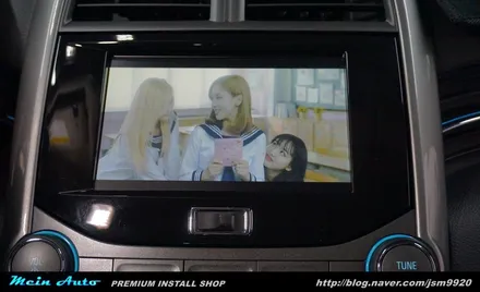 아틀란 3D 네비  매립과 스마트폰 미러링 장착으로 스마트한 드라이빙이 가능해진 쉐보레 말리부 / 경남 창원