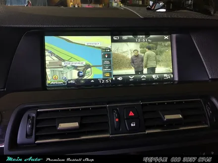편리하고 안전한 길 안내를 위한 BMW 520d(F10) 아틀란 3D 터치 네비게이션 매립과 순정 HUD 연동하기 / 경남 창원