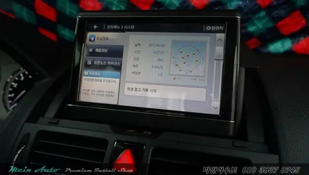 지니 넥스트 V4를 탑재한 아이머큐리 CSS3 Light G 벤츠 C클래스 장착 / 경남 창원 마산 수입차 터치 네비 매립 / 경남 창원
