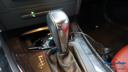 BMW 328i 컨버터블(E93) 순정형 후방카메라와 LED 크롬기어봉 장착 / 경남 창원