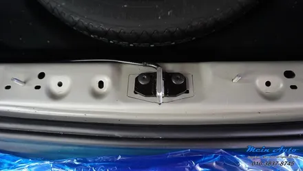 푸조 3008 SUV 안전하고 편리한 트렁크 개폐를 위한 스마트 테일게이트 전동트렁크와 모션 풋센서 장착 / 경남 창원
