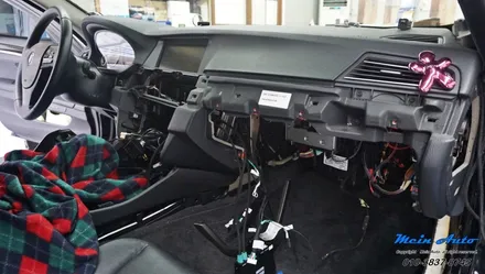 BMW 5시리즈(F10) 528i 아이나비 Z5000Plus 블랙박스, 풀 스크린 고화질 애플 카플레이 모듈 설치 / 경남 창원