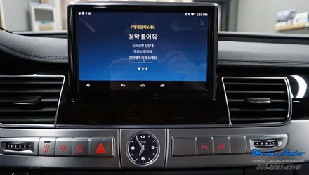 아우디 A8(D4) 차량용 안드로이드 시스템 M2C 카블릿 장착, 순정 후석 모니터 연동 작업 / 경남 창원