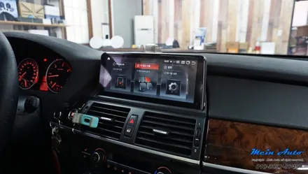 BMW X5(E70) 10.25인치 안드로이드 올인원 내비게이션, 순정형 후방카메라 시공 / 경남 창원