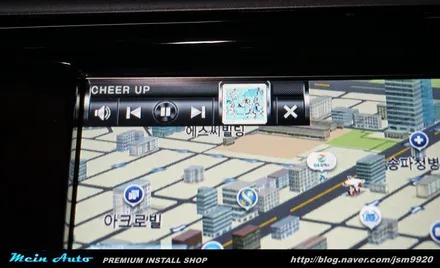 아틀란 3D 네비  매립과 스마트폰 미러링 장착으로 스마트한 드라이빙이 가능해진 쉐보레 말리부 / 경남 창원