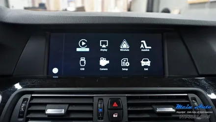BMW 5시리즈(F10) 528i 아이나비 Z5000Plus 블랙박스, 풀 스크린 고화질 애플 카플레이 모듈 설치 / 경남 창원