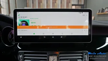 2014년 벤츠 CLS350(W218) 국산 12.3인치 모니터와 안드로이드 네비게이션 M2C-200A Plus / 경남 창원