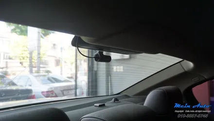 BMW 320i(E90) 아틀란 터치 네비, 순정형 후방카메라, 아이나비 Z5000 Plus / 경남 창원