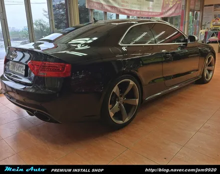 아우디 RS5 아틀란 3D 디지털 네비게이션 BF500G 장착 / 경남 창원