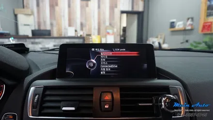 BMW 1시리즈(F20) 118d 10.25인치 애플 카플레이 & 안드로이드 오토 터치 모니터 설치