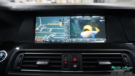 BMW528i(F10) 아틀란 3D 터치 네비게이션 매립, 순정 HUD 연동, 후석(리어) 모니터 연동 / 경남 창원