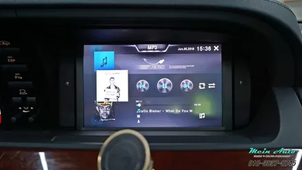 구형 벤츠 S클래스(W221) 아틀란 3D 터치 네비게이션 매립 / 경남 창원