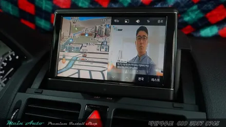 지니 넥스트 V4를 탑재한 아이머큐리 CSS3 Light G 벤츠 C클래스 장착 / 경남 창원 마산 수입차 터치 네비 매립 / 경남 창원