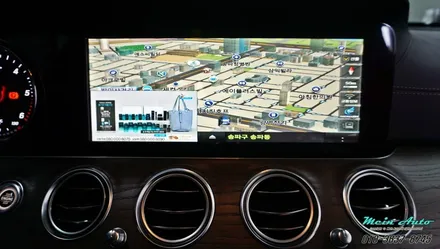 벤츠 E클래스(W213) E220d 아틀란 3D 터치 네비게이션 / 경남 창원