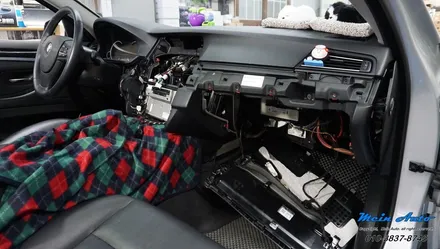 BMW 5시리즈(F10) 모니터 교체형 터치 방식 애플 카플레이 & 안드로이드 오토 설치