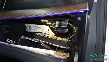 벤츠 E클래스(W213) E220d 아틀란 3D 터치 네비게이션 / 경남 창원