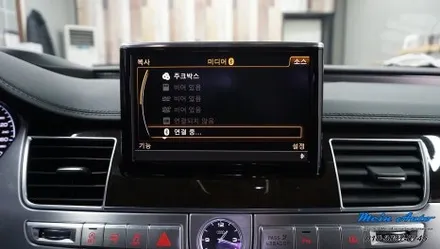 2015년 아우디 A8(D4) 유무선 애플 카플레이 & 안드로이드 오토, 아이나비 Z8000 블랙박스 / 경남 창원
