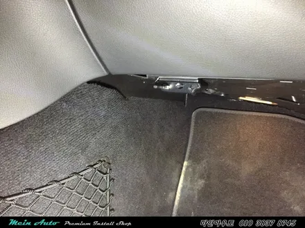 벤츠 C220d(W205) 빠르고 쓰기 편한 아틀란 3D 터치 네비게이션 매립 장착 / 경남 창원