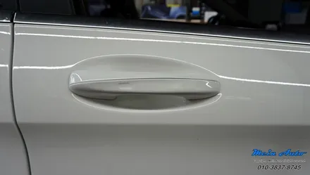 벤츠 C클래스(W205) 편리하게 문을 잠그고 열 수 있는 키레스고(Keyless Go) / 경남 창원