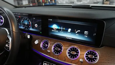 2020년 벤츠 E클래스(W213) E300 차량용 고화질 안드로이드 셋탑 M2C-200A 플러스 / 경남 창원