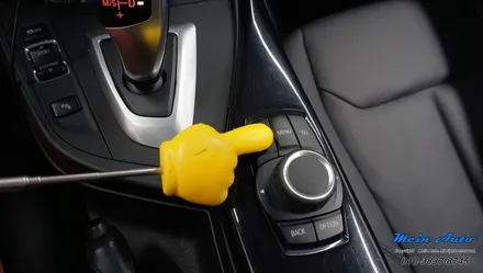BMW 118d(F20) 아틀란 V5, HD DMB, 스마트폰 미러링까지 다되는 제이와이 커스텀 JY-Z1 프리미엄 네비게이션 장착 / 경남 창원