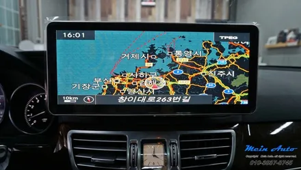 2014년 벤츠 E클래스(W212) E300 12.3인치 국산 모니터와 안드로이드 셋탑 M2C-200A / 경남 창원