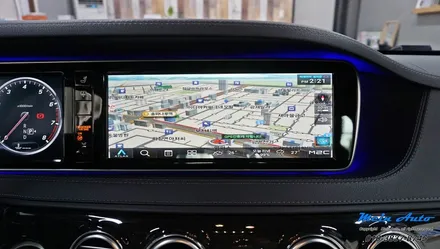 2014년 벤츠 S클래스(W222) 안드로이드 네비게이션 M2C-200A 플러스 설치 순정 후석 모니터 연동 / 경남 창원