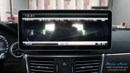 2013 벤츠 W212 E클래스 국산 12.3인치 모니터와 안드로이드 네비게이션 M2C-200A 셋탑 / 경남 창원