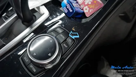 BMW 5시리즈(F10) 모니터 교체형 터치 방식 애플 카플레이 & 안드로이드 오토 설치